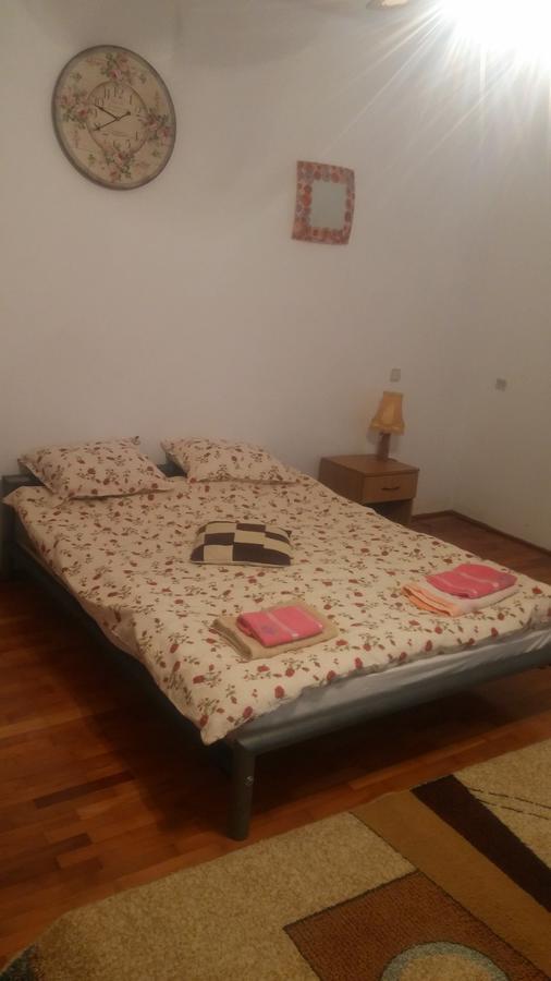 סיביו Serb Rafila מראה חיצוני תמונה